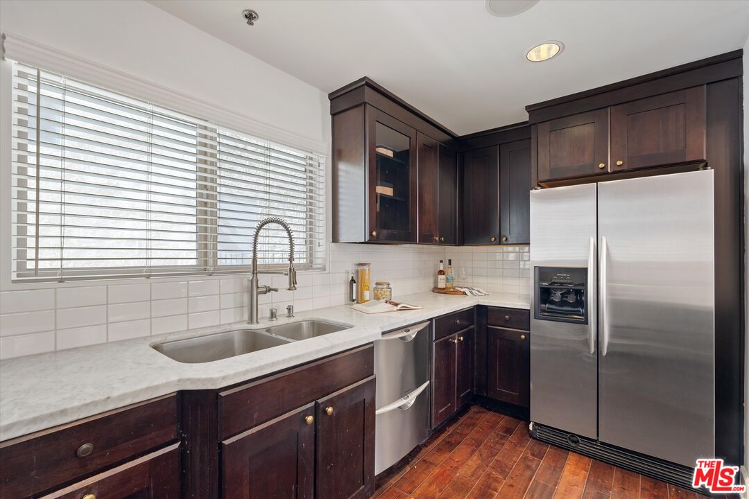 108 S Wetherly Dr Unit: 3