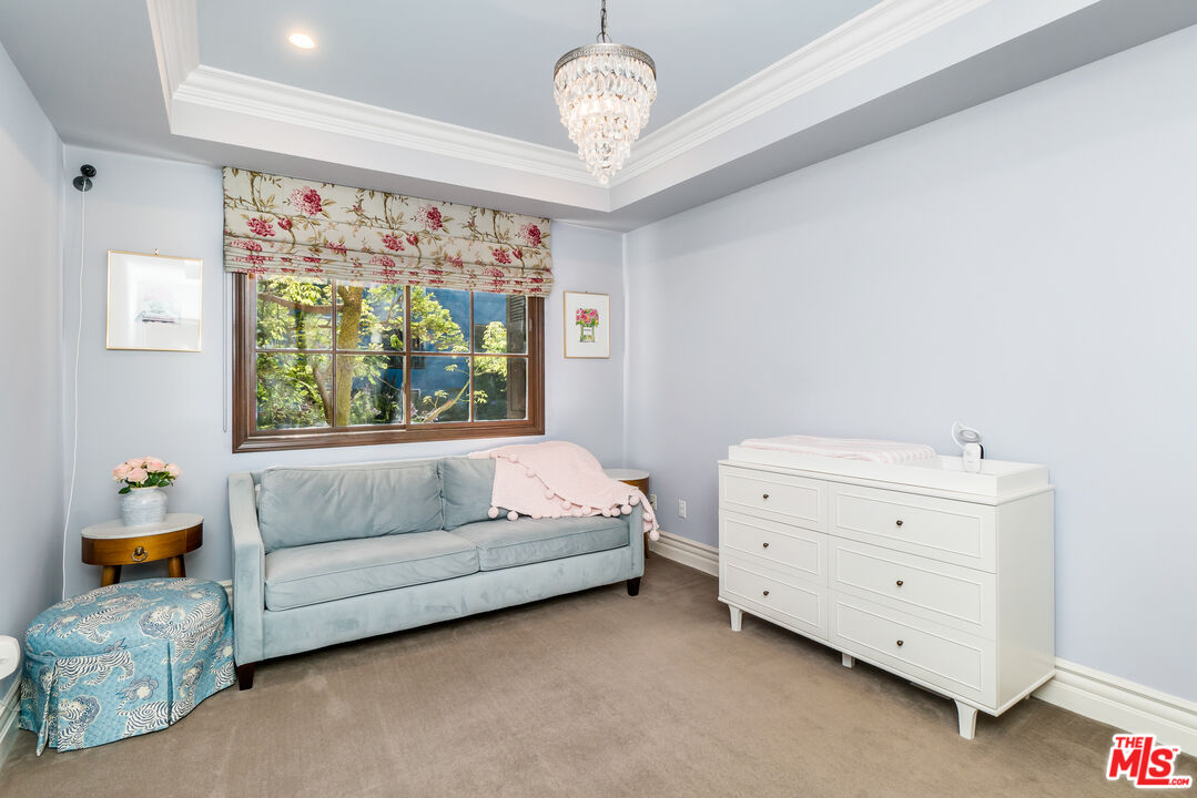 850 N Croft Ave Unit: 206