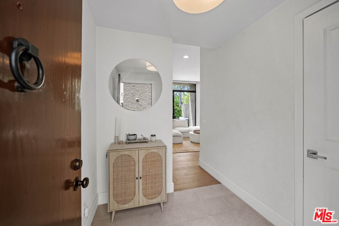 484 E California Blvd Unit: 13