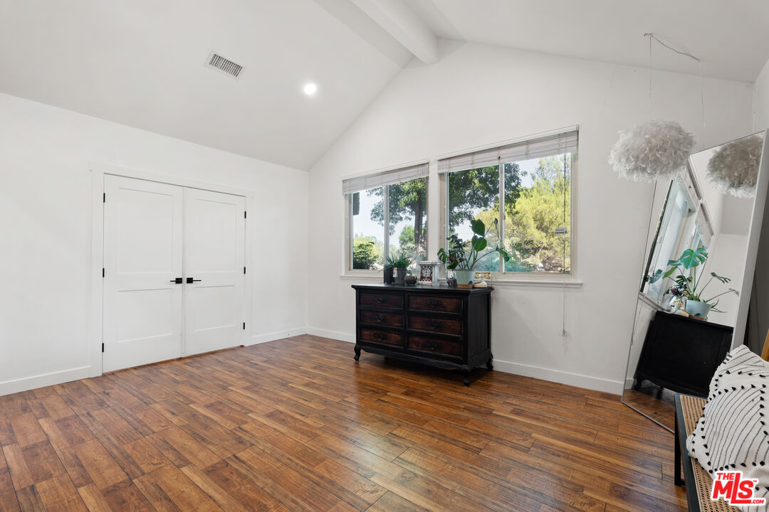 10051 Valley Circle Blvd Unit: 1