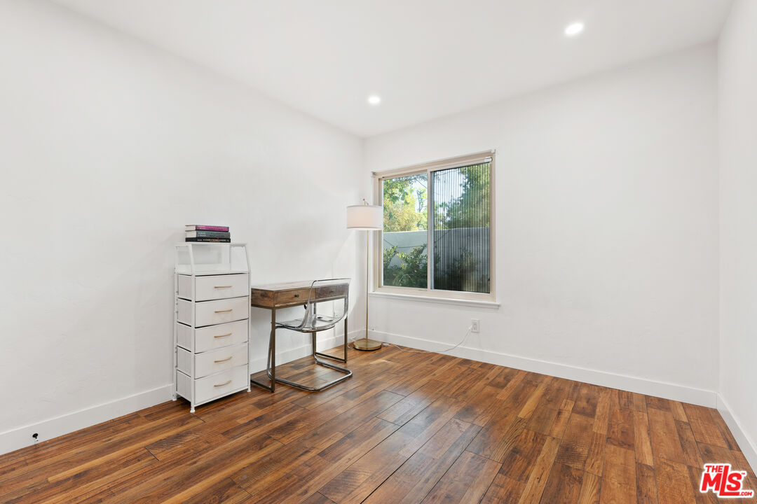 10051 Valley Circle Blvd Unit: 1