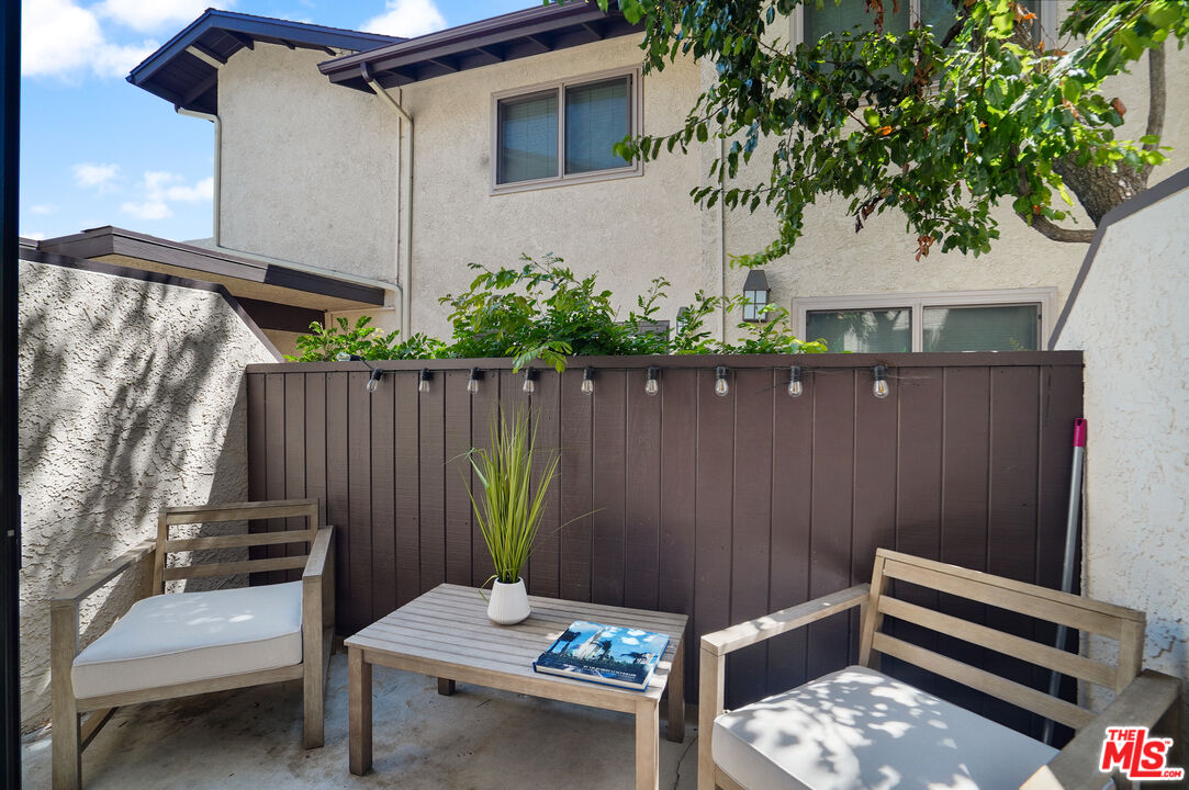 6716 Clybourn Ave Unit: 124