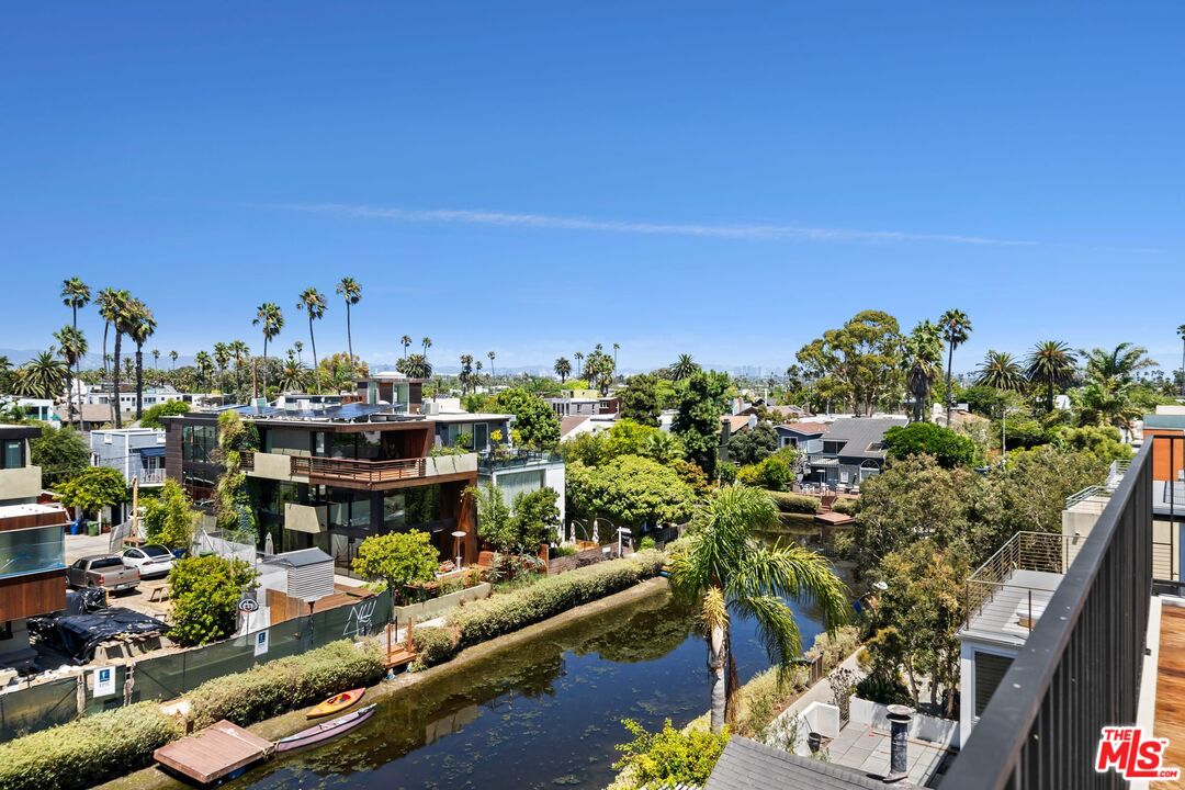 442 Sherman Canal
