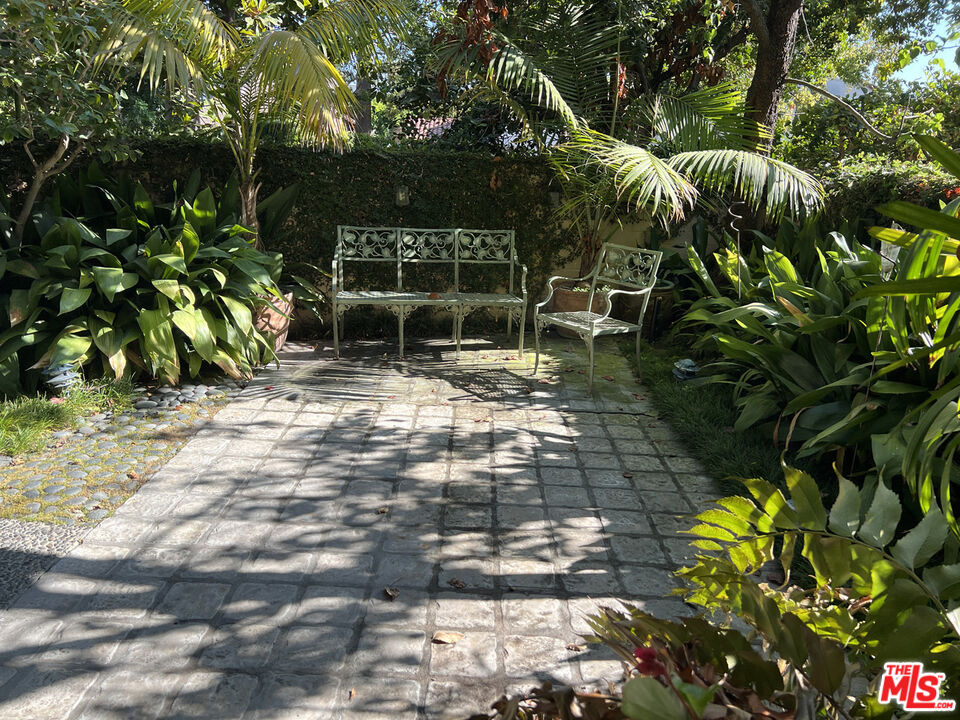 660 S Orange Grove Blvd Unit: C