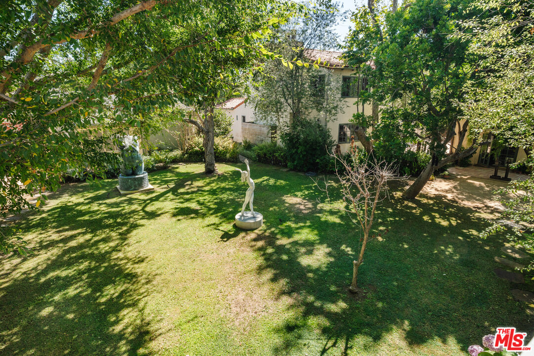 3587 Ocean View Ave