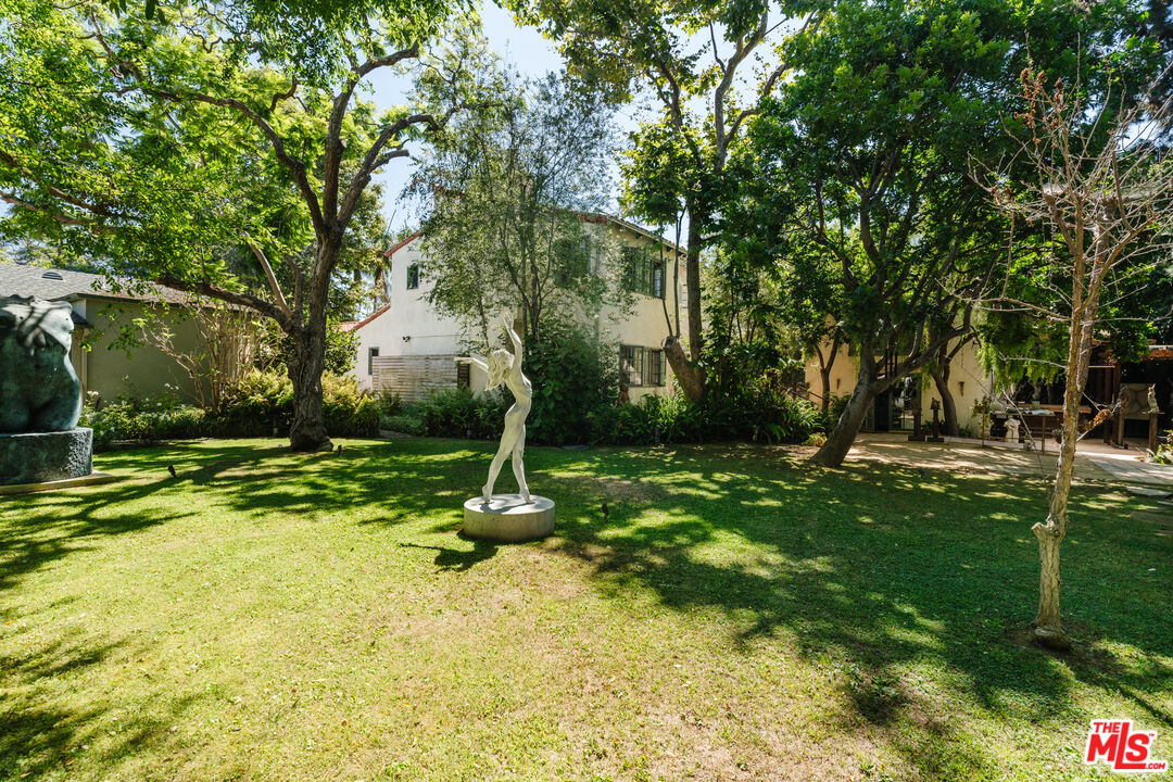3587 Ocean View Ave