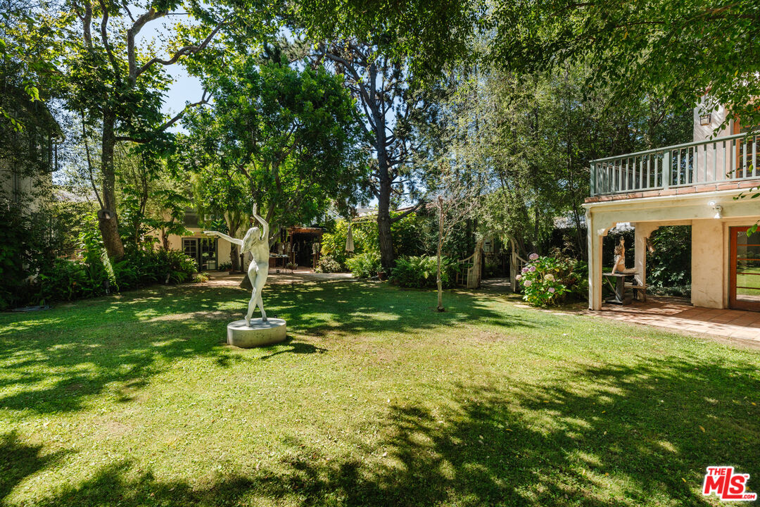 3587 Ocean View Ave
