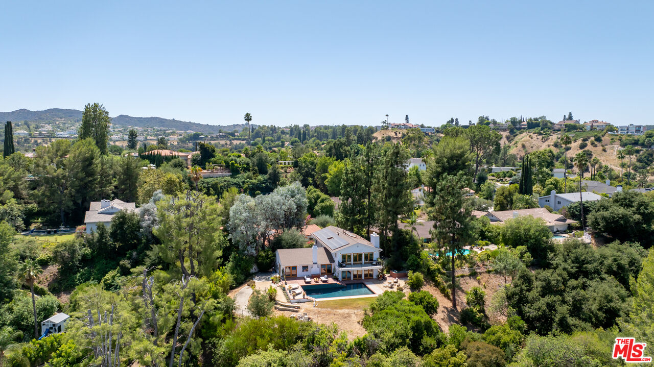 4343 Reyes Dr