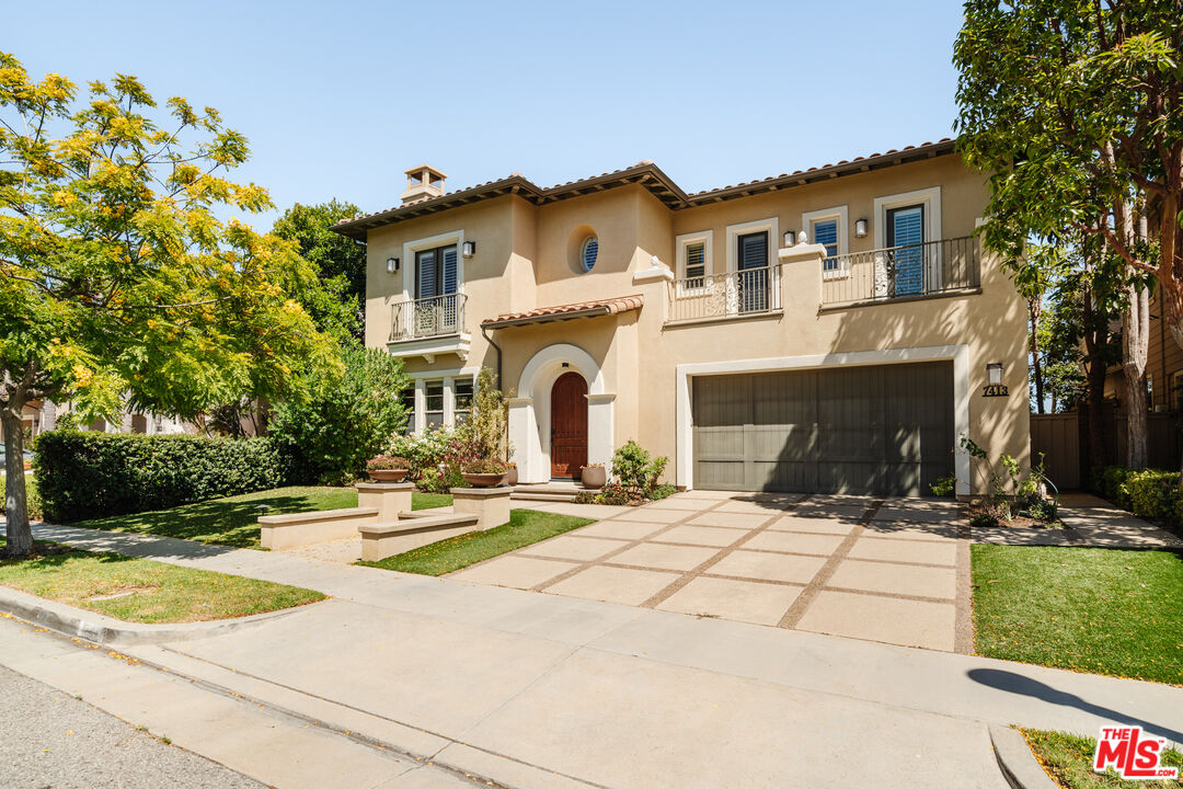 7413 Coastal View Dr