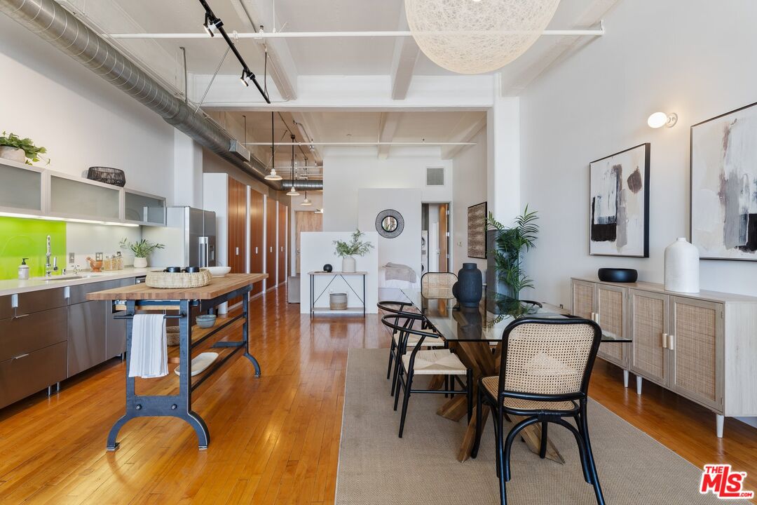 1850 Industrial St Unit: 414