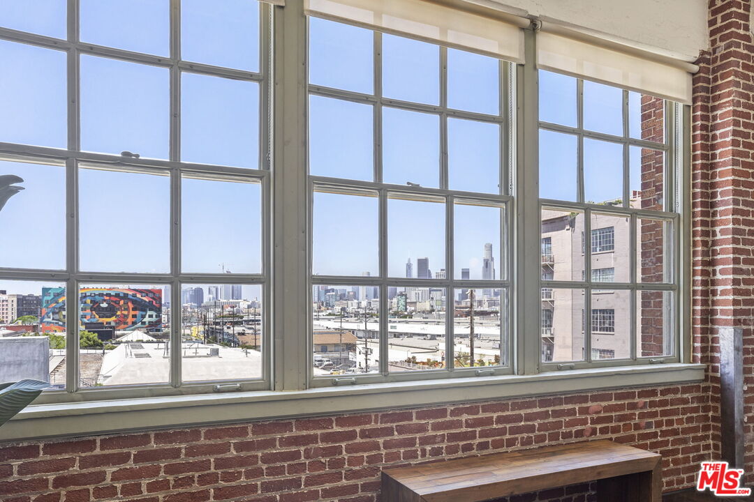 1850 Industrial St Unit: 414