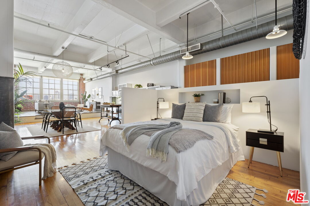 1850 Industrial St Unit: 414