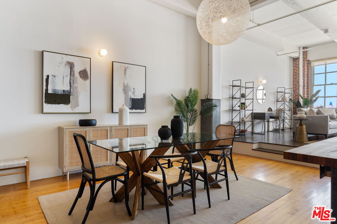 1850 Industrial St Unit: 414