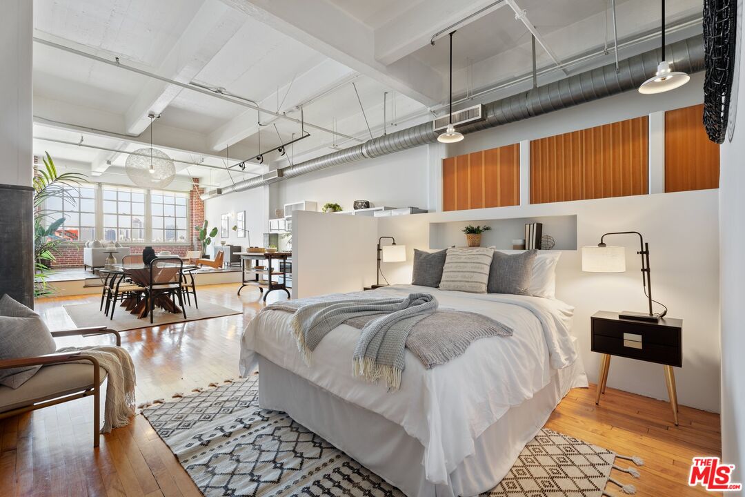 1850 Industrial St Unit: 414