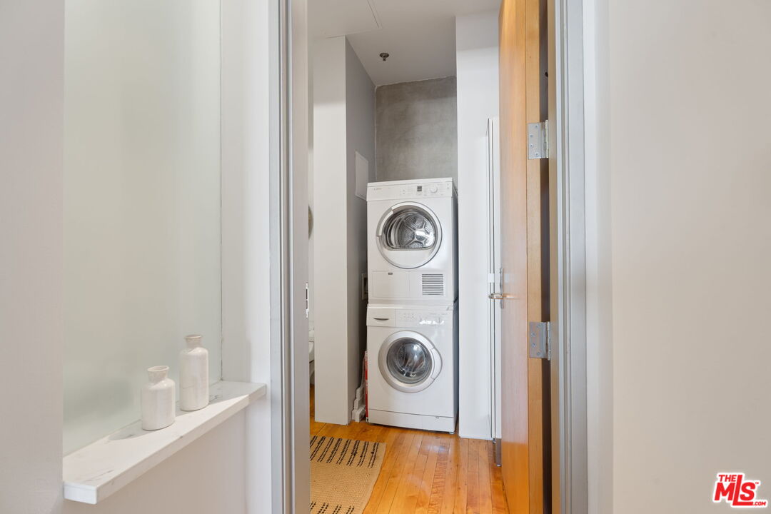 1850 Industrial St Unit: 414