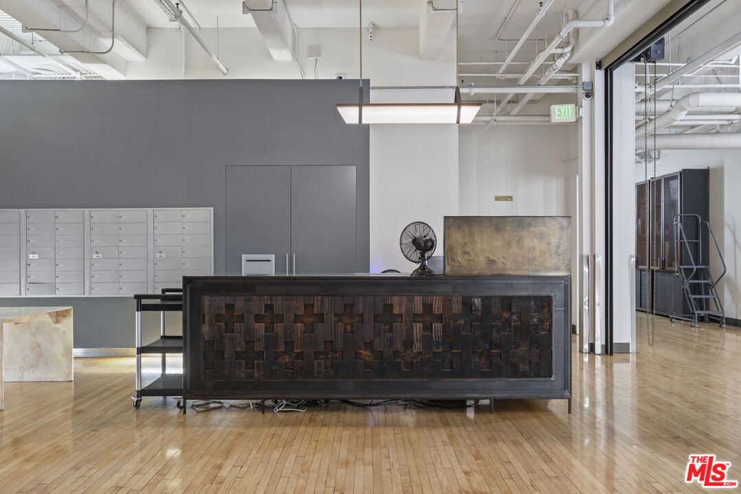 1850 Industrial St Unit: 414