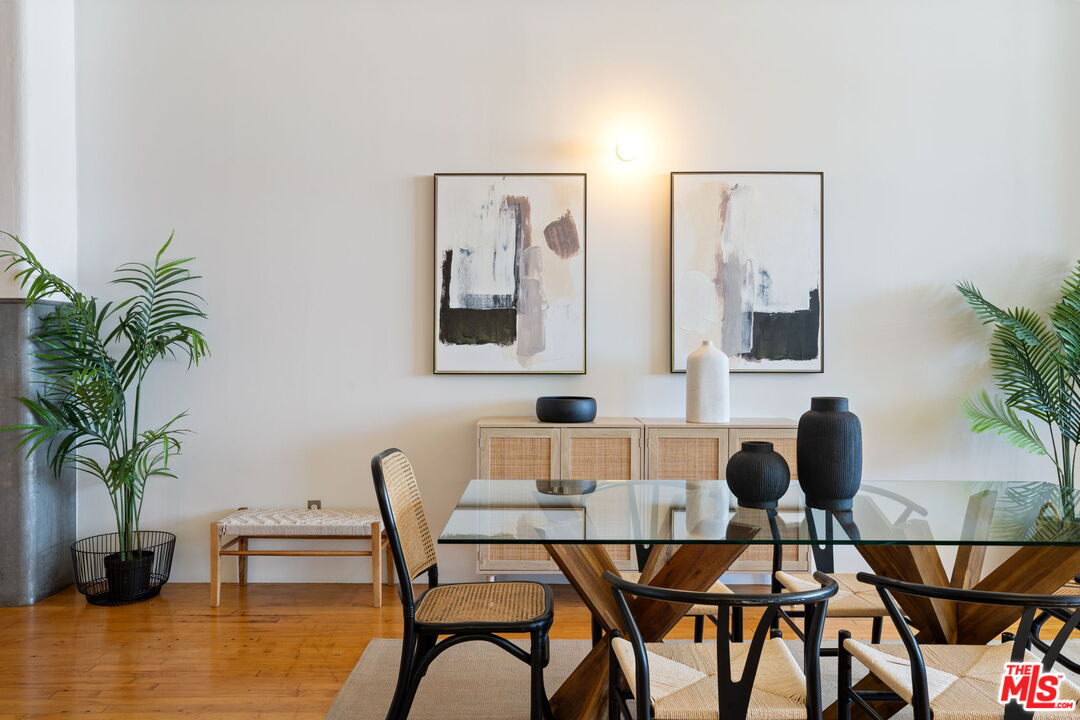 1850 Industrial St Unit: 414
