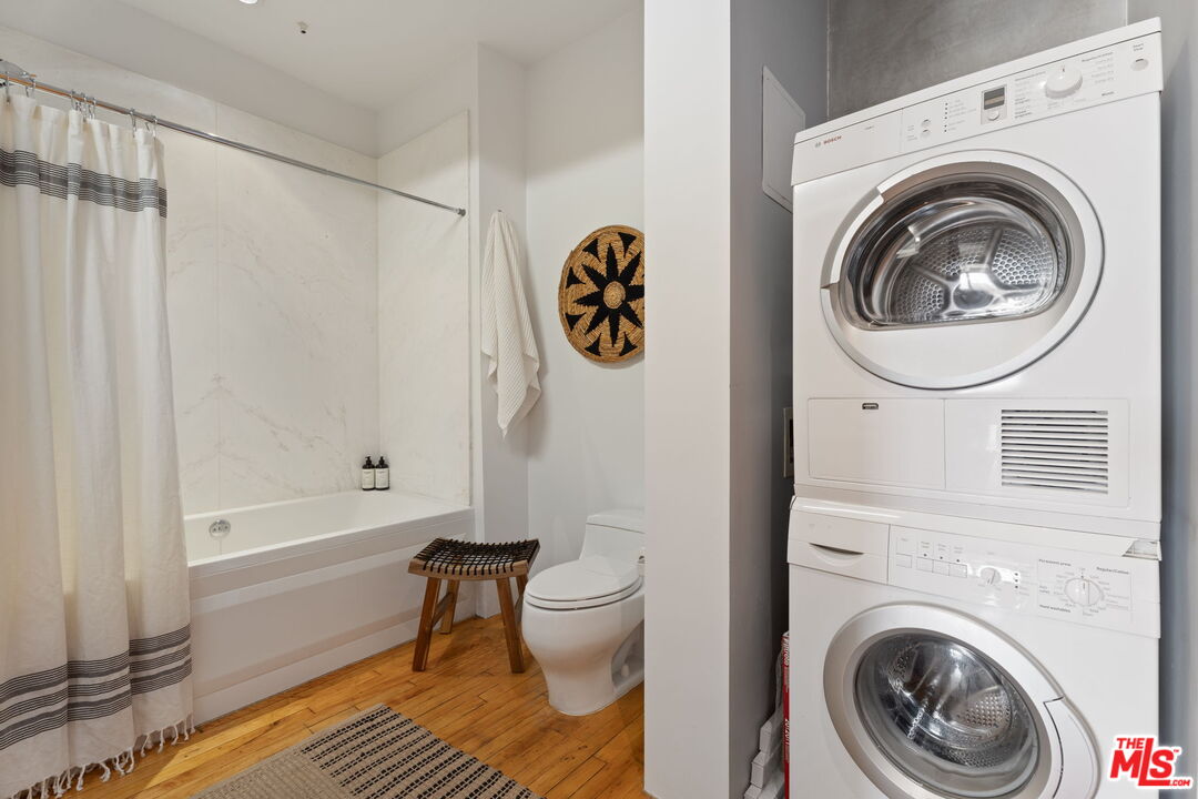 1850 Industrial St Unit: 414