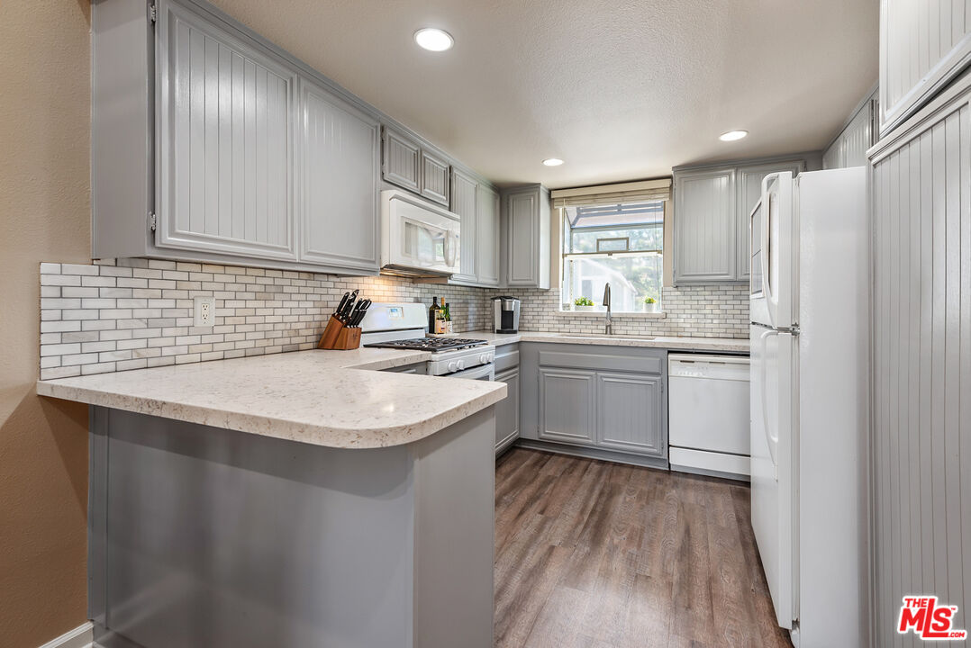 26961 Rainbow Glen Dr Unit: 734