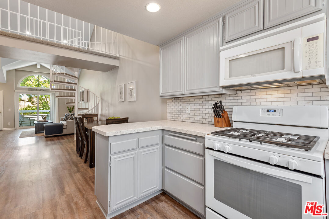26961 Rainbow Glen Dr Unit: 734