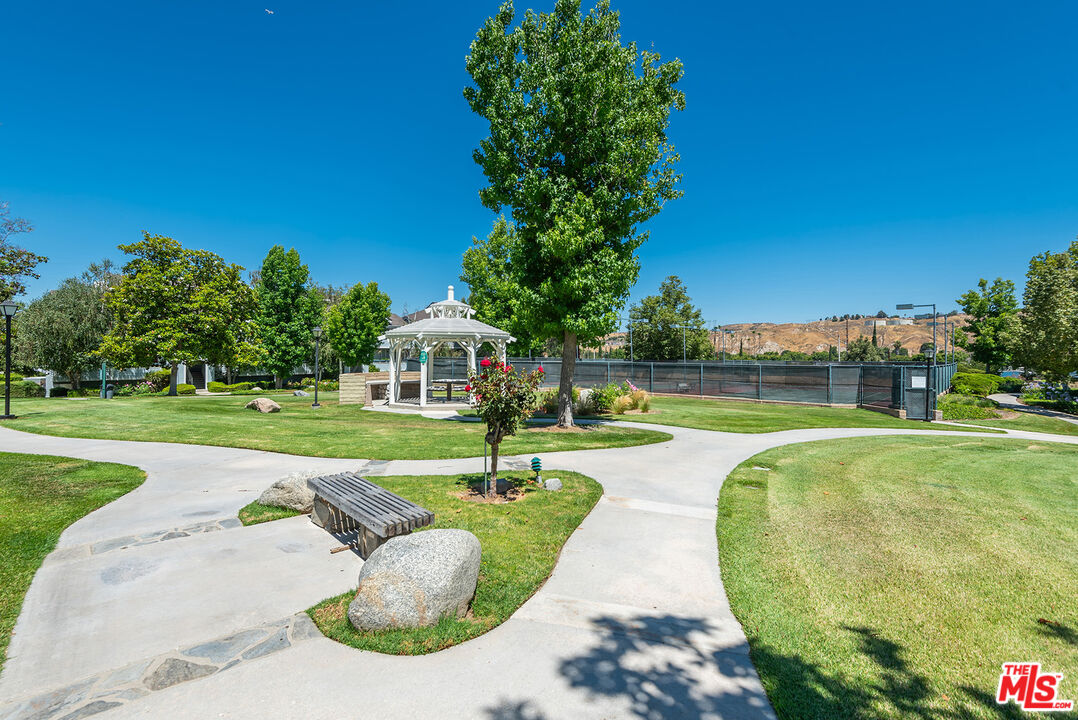 26961 Rainbow Glen Dr Unit: 734