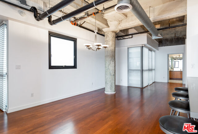 330 W 11th ST Unit: 403