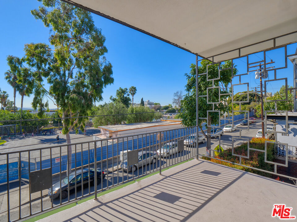 8903 Harratt St Unit: F
