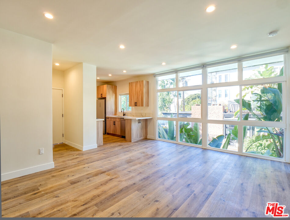 8903 Harratt St Unit: F