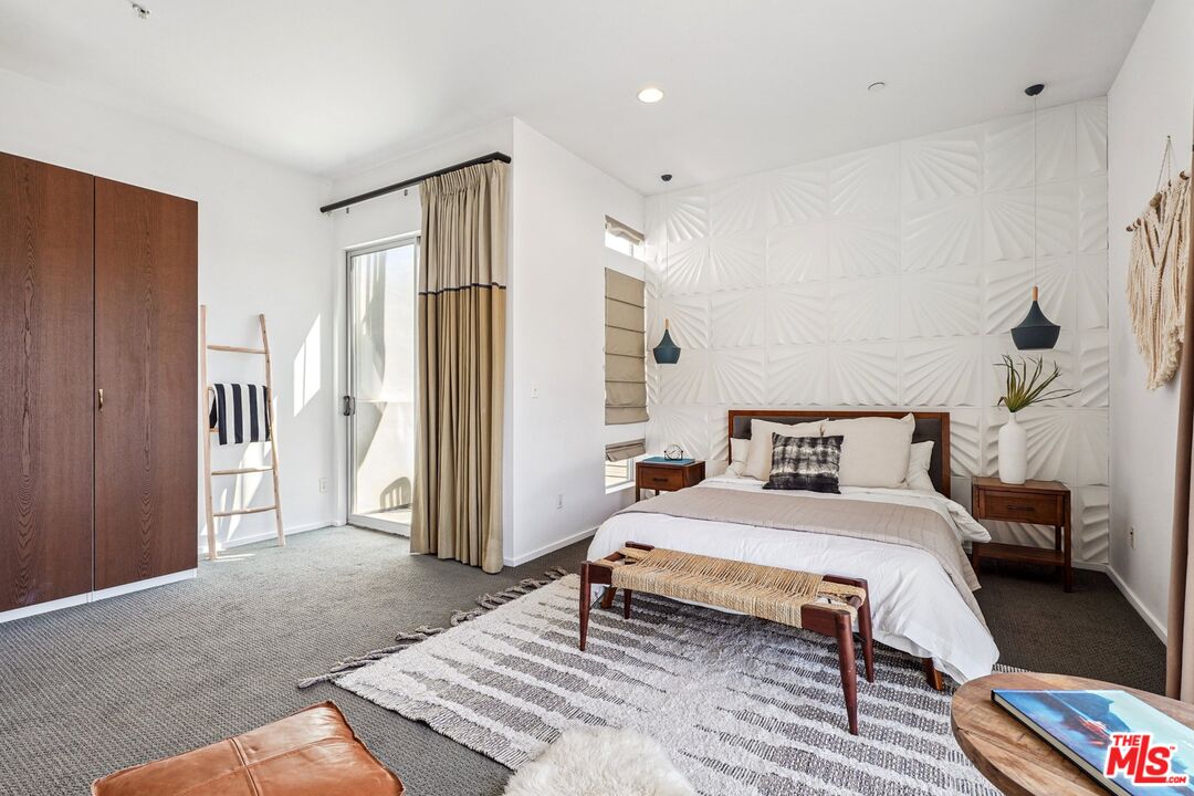 4151 Redwood Ave Unit: 414