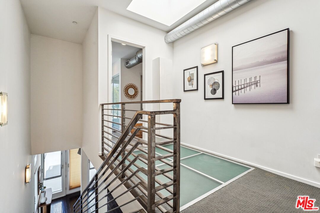 4151 Redwood Ave Unit: 414