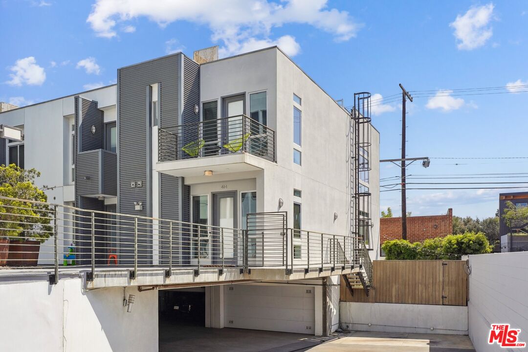 4151 Redwood Ave Unit: 414