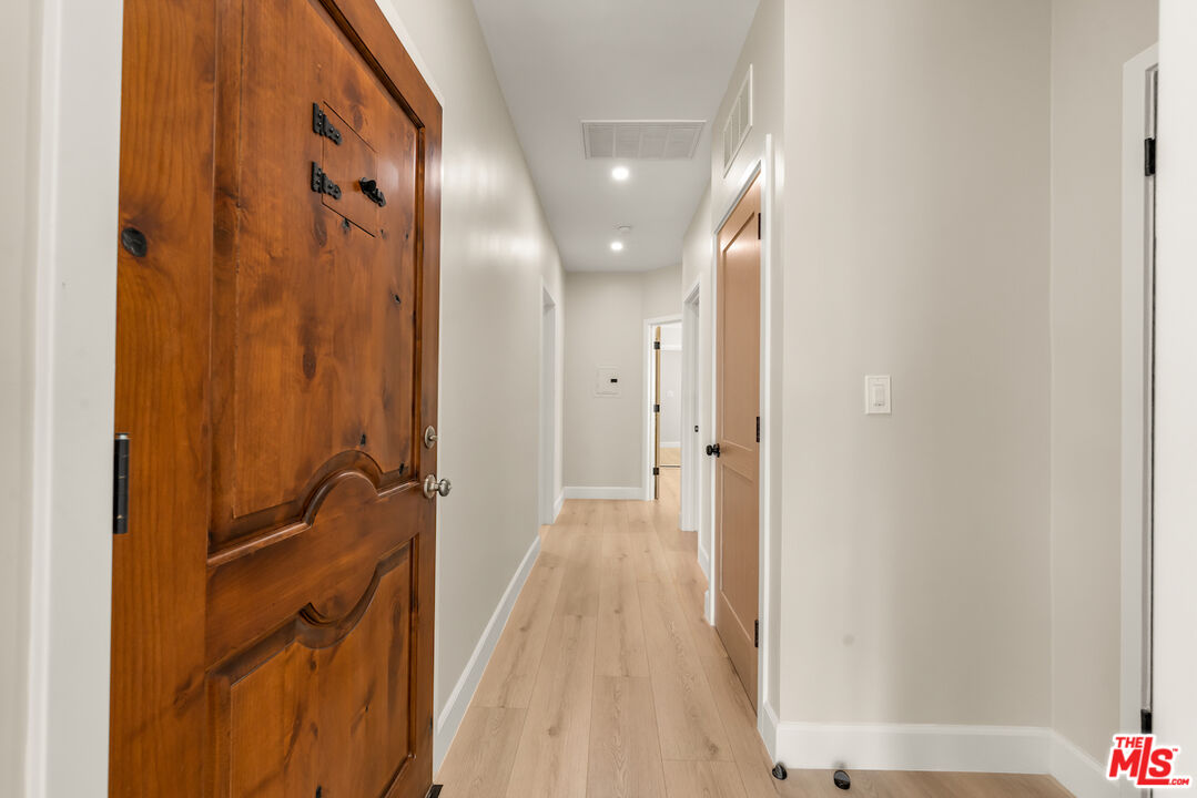 1117 S Wooster St Unit: 1117