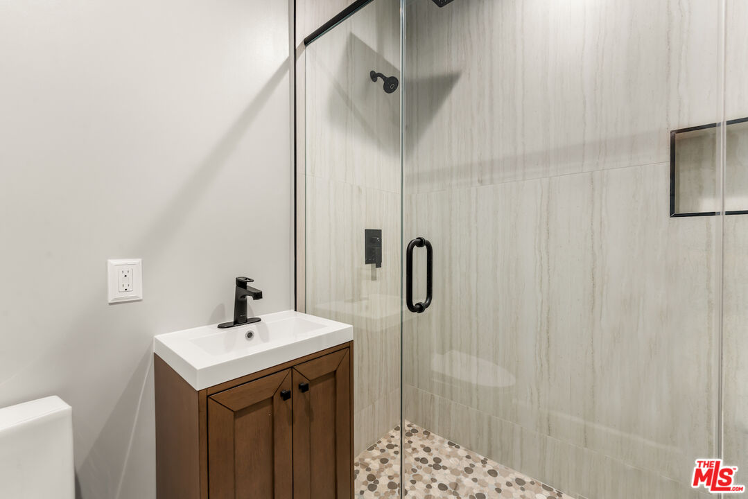 1117 S Wooster St Unit: 1117