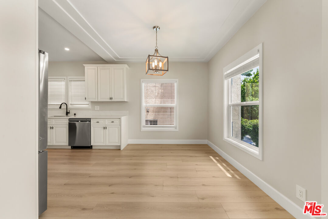 1117 S Wooster St Unit: 1117 1/2