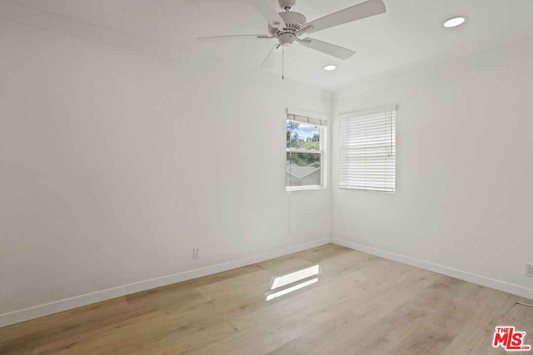3018 W Riverside Drive