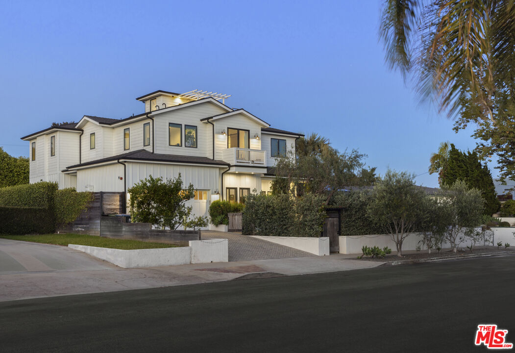 3450 Cabrillo Blvd