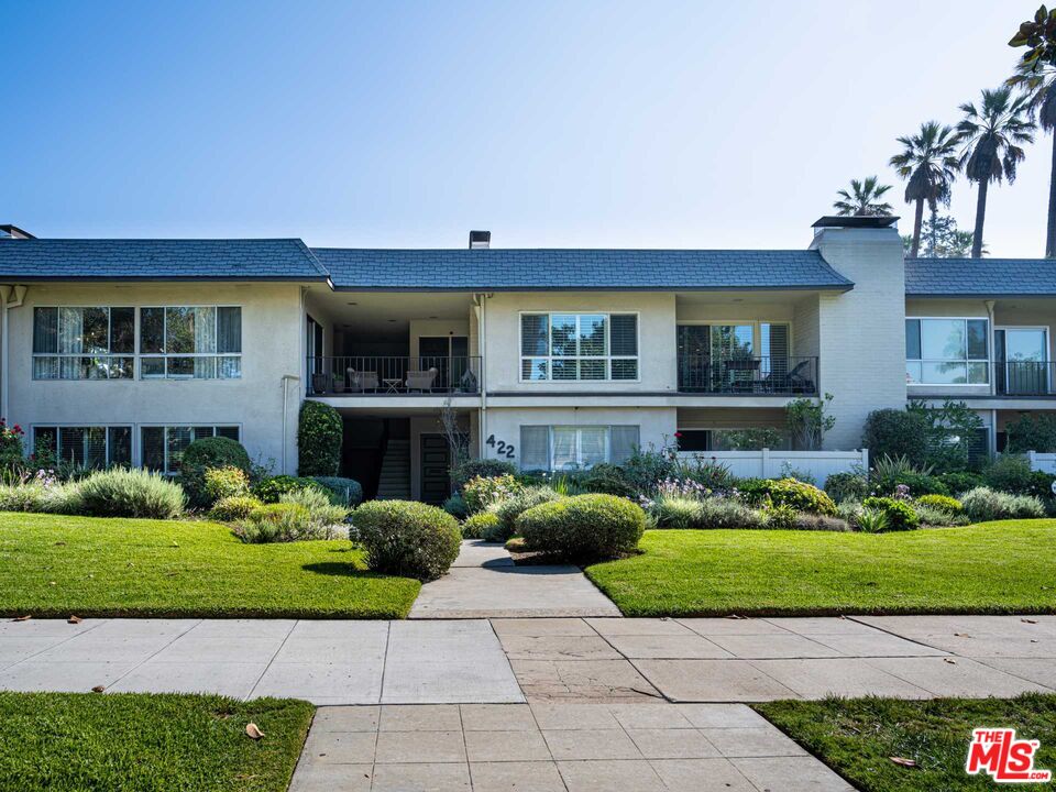 422 S Orange Grove Blvd Unit: 7