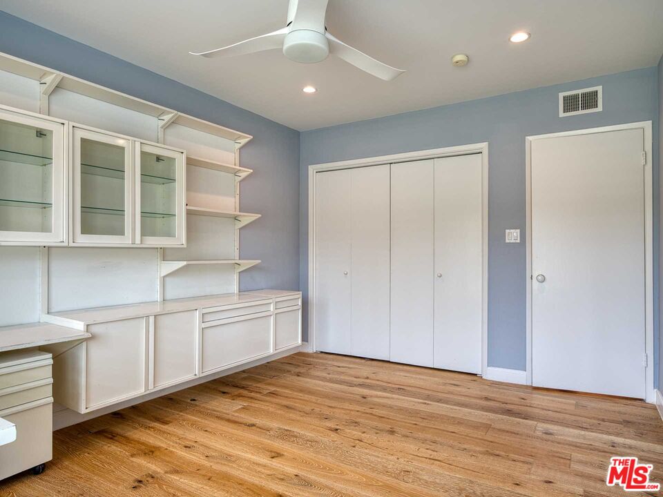 422 S Orange Grove Blvd Unit: 7
