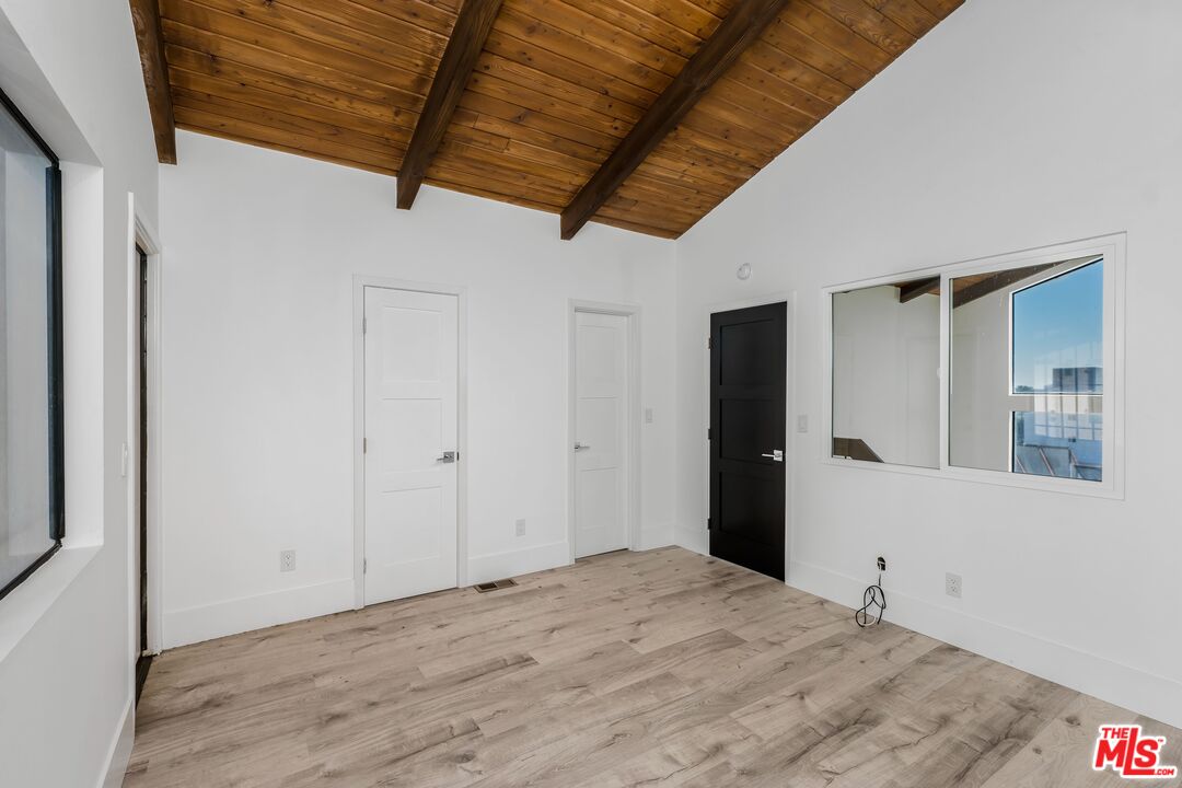1505 Purdue Ave Unit: 304