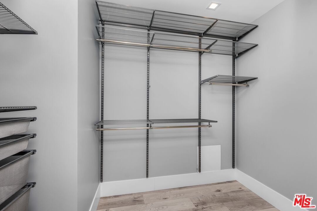 1505 Purdue Ave Unit: 304