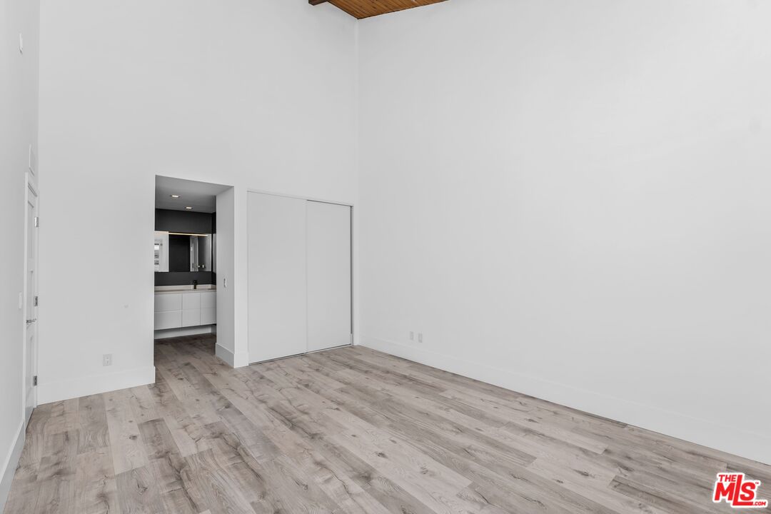 1505 Purdue Ave Unit: 304