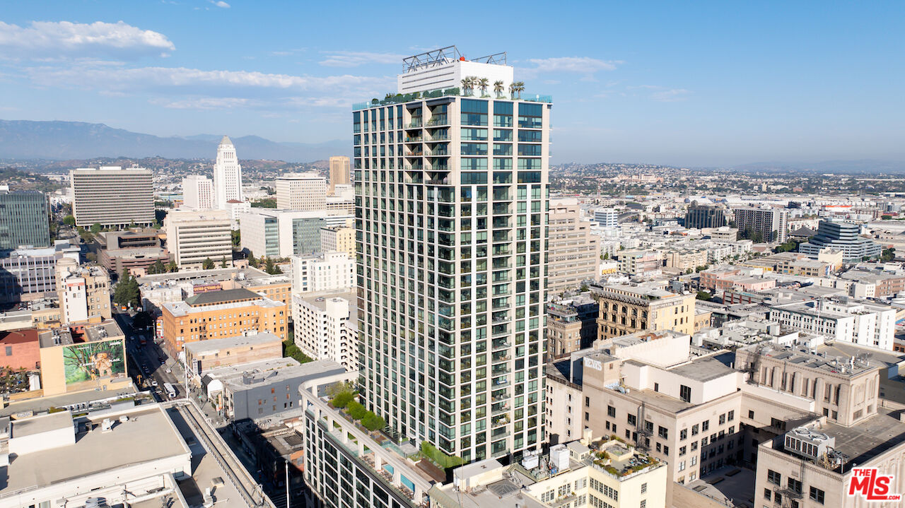 400 S Broadway Unit: 2910