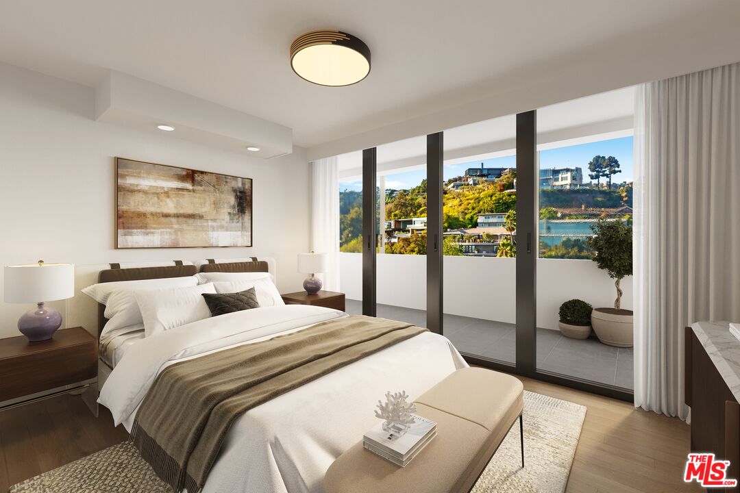 8787 Shoreham Dr Unit: PHB