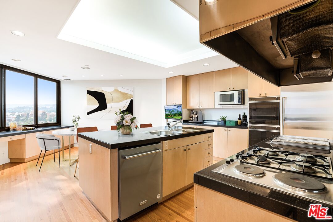 10560 Wilshire Blvd Unit: 1803