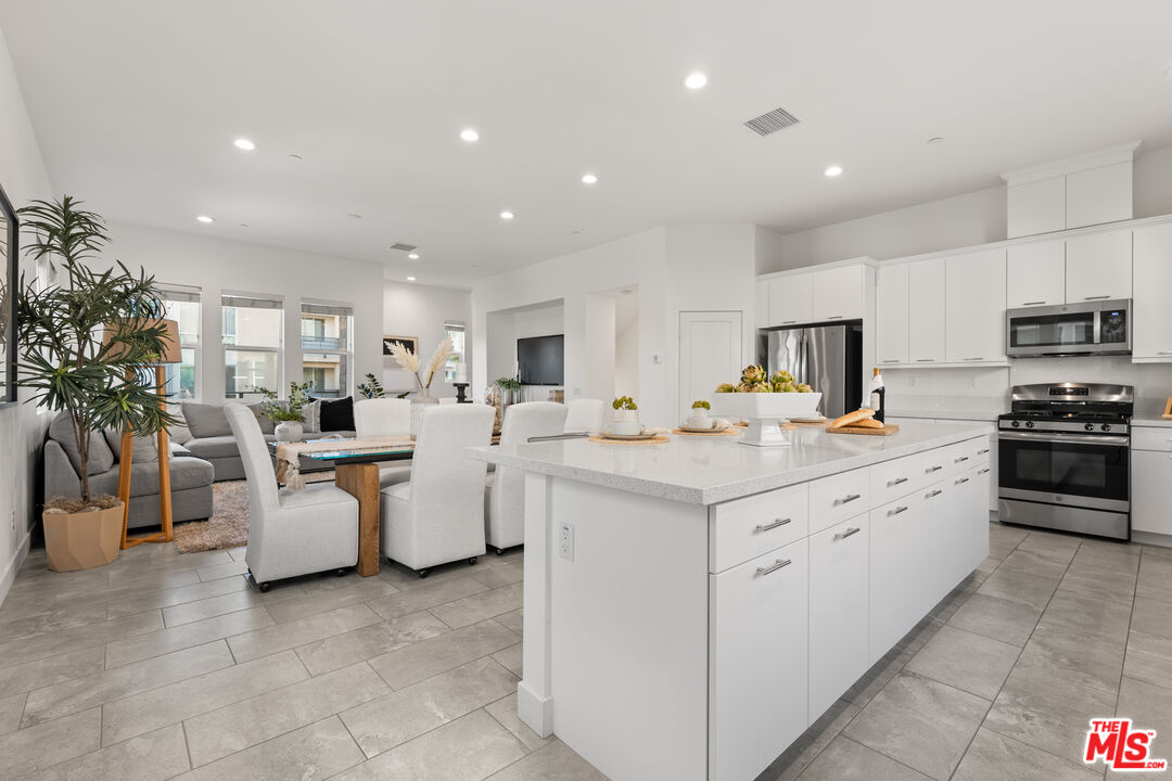 939 E Mason Ln Unit: 59