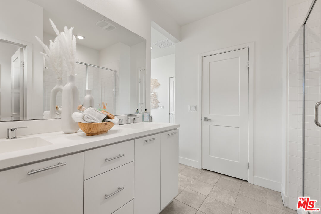 939 E Mason Ln Unit: 59