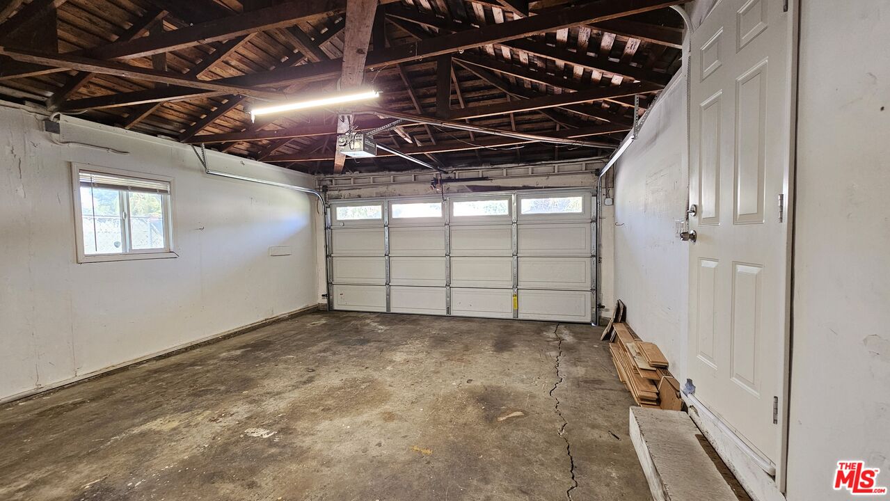 12542 Collins St