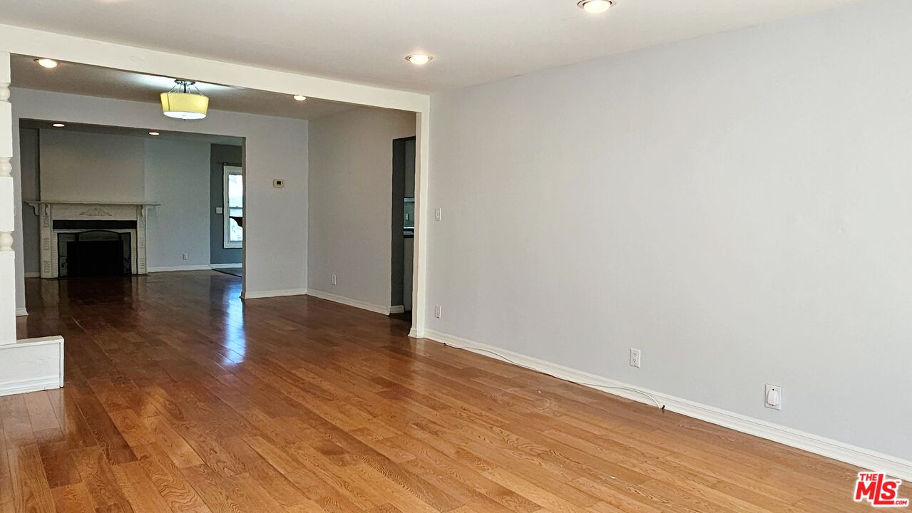 12542 Collins St