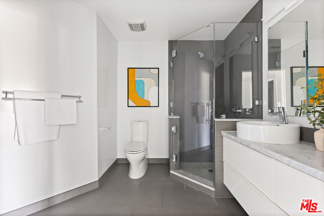 1351 N Curson Ave Unit: PH1