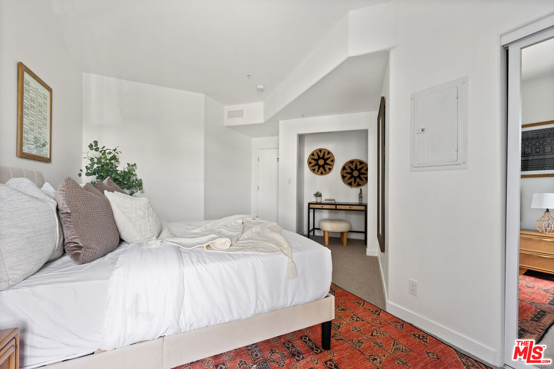 1351 N Curson Ave Unit: PH1